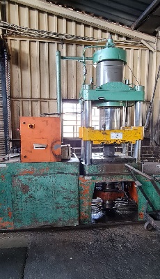 hydraulic press 200ton RADAELLI